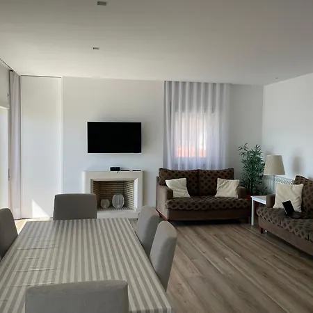 Em Frente A Apartament São Martinho do Porto