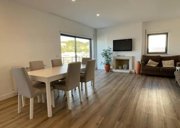 Em Frente A Apartament São Martinho do Porto