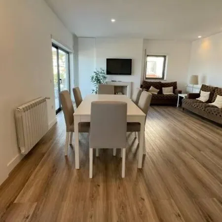 Em Frente A 아파트 *