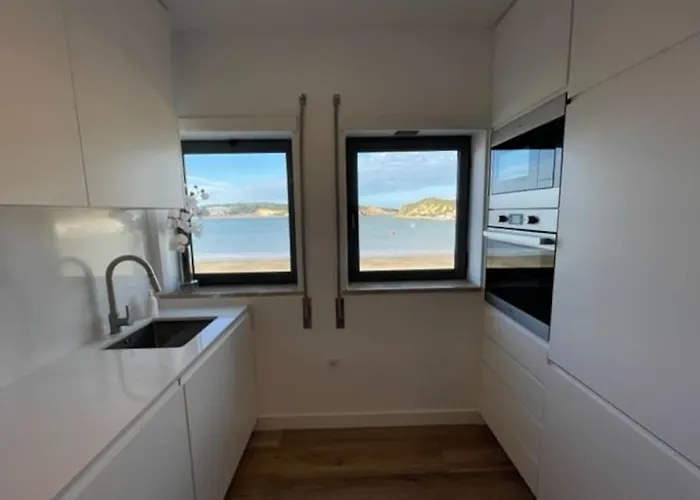 Em Frente A São Martinho do Porto